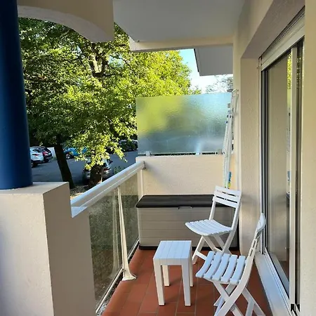 Near The 31 M With Balconypool Apartament Arcachon