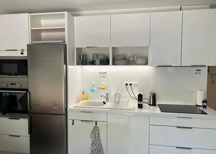 Near The 31 M With Balconypool